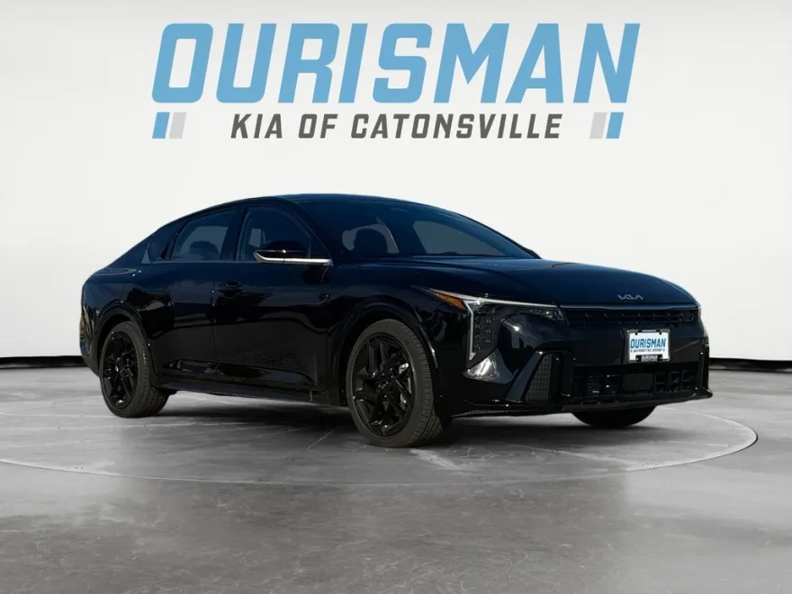 2025 Kia K4 GT-Line Turbo photo 1