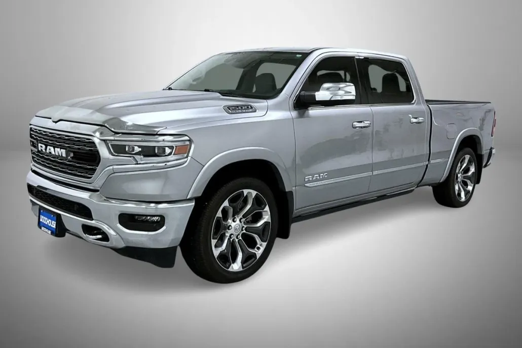 2022 Ram 1500 Limited photo 1