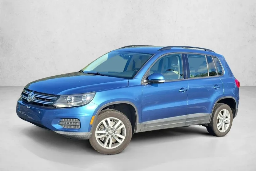2017 Volkswagen Tiguan S photo 1