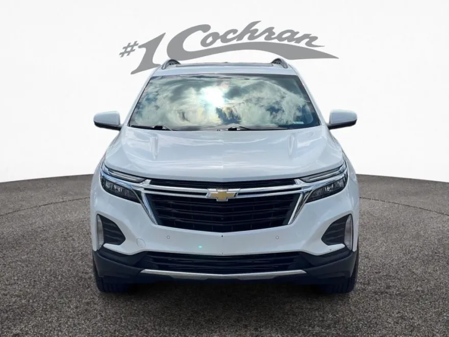 2022 Chevrolet Equinox LT photo 1