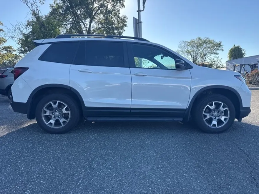 2023 Honda Passport TrailSport photo 1