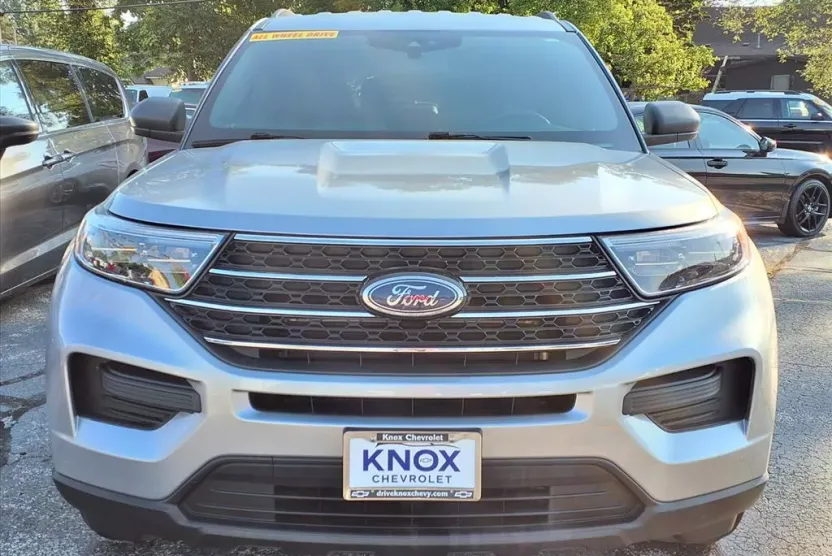 2020 Ford Explorer XLT photo 1