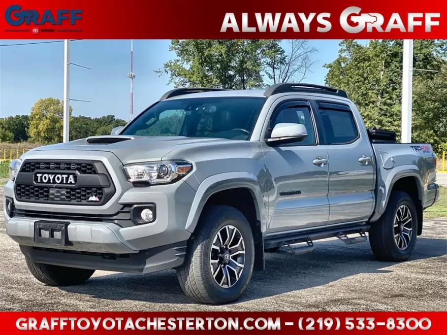 2020 Toyota Tacoma TRD Sport photo 1