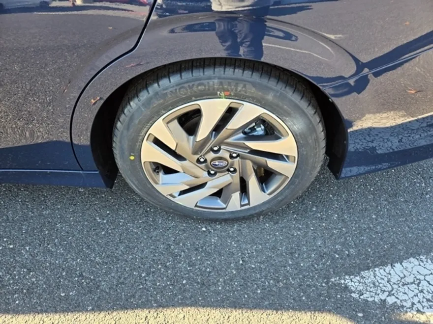 2025 Subaru Legacy Limited photo 1