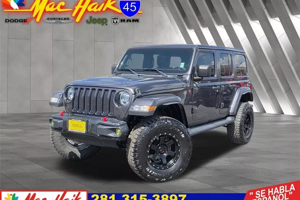 2020 Jeep Wrangler Unlimited Sahara photo 1