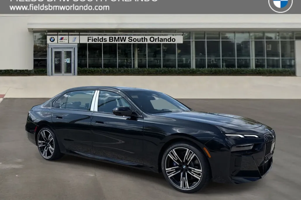 2025 Bmw 740i photo 1