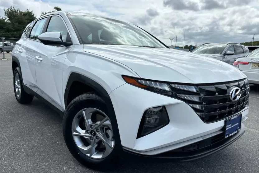 2023 Hyundai Tucson SE photo 1