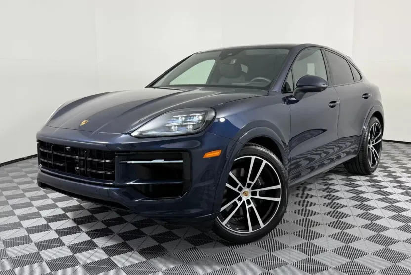 2025 Porsche Cayenne photo 1