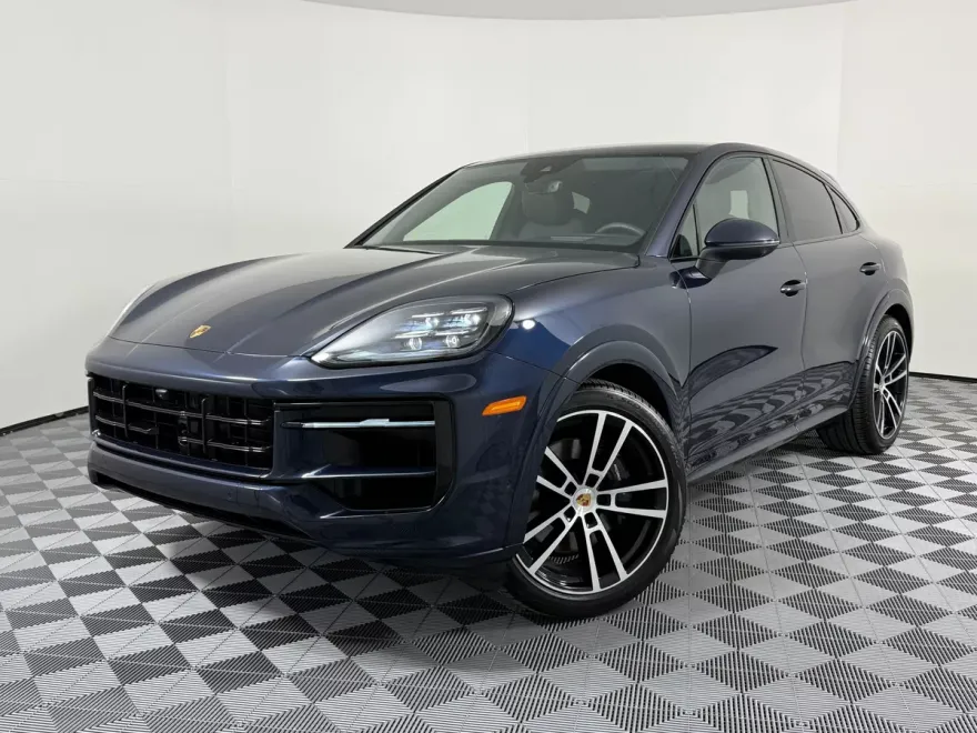 2025 Porsche Cayenne photo 1