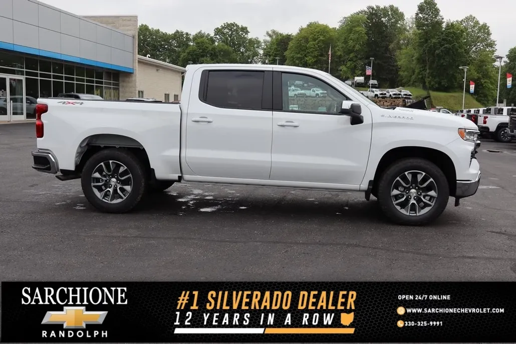 2025 Chevrolet Silverado 1500 LT photo 1