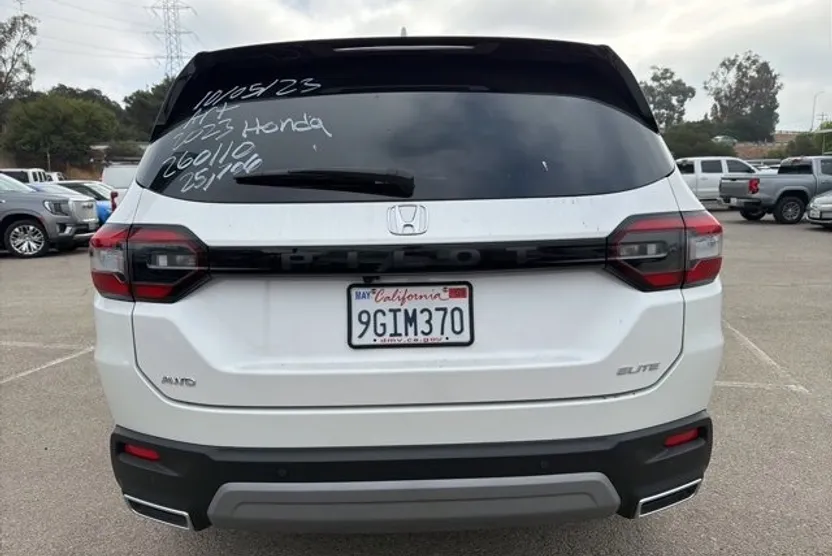 2023 Honda Pilot Elite photo 1