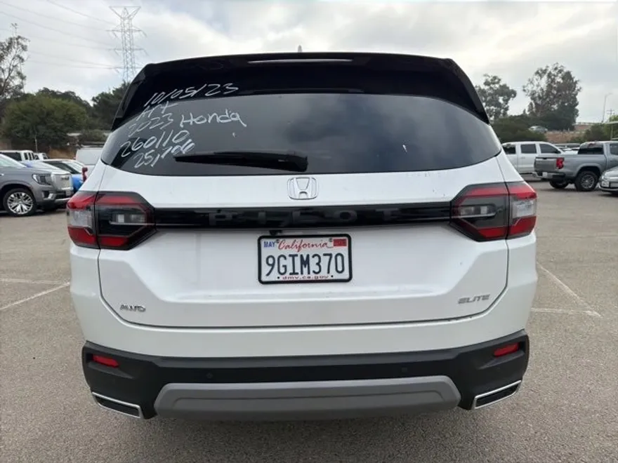 2023 Honda Pilot Elite photo 1