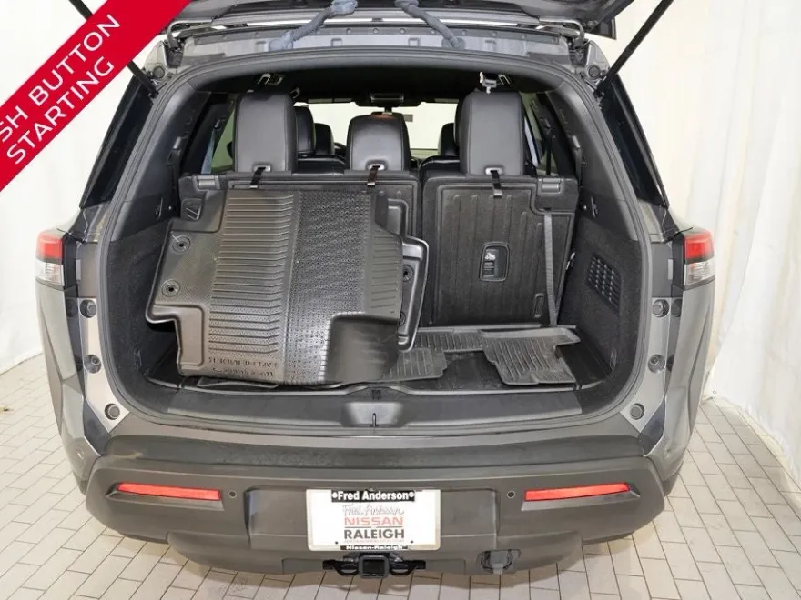 2024 Nissan Pathfinder Rock Creek photo 1