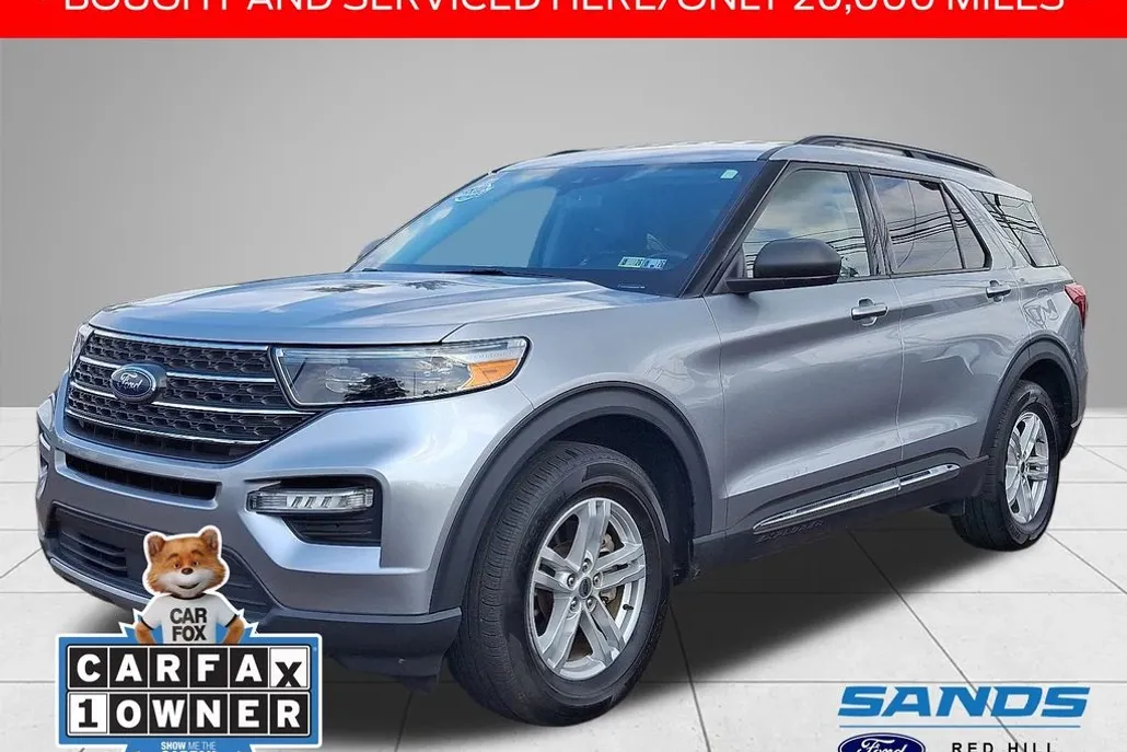 2022 Ford Explorer XLT photo 1