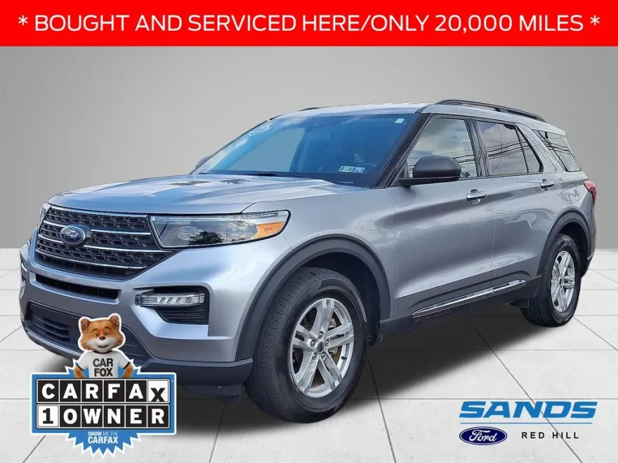 2022 Ford Explorer XLT photo 1