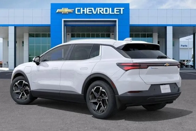 2026 Chevrolet Equinox EV LT photo 1
