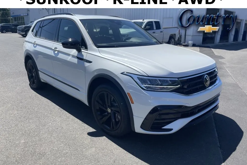 2024 Volkswagen Tiguan SE R-Line Black photo 1