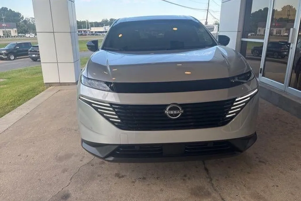2025 Nissan Murano SL photo 1