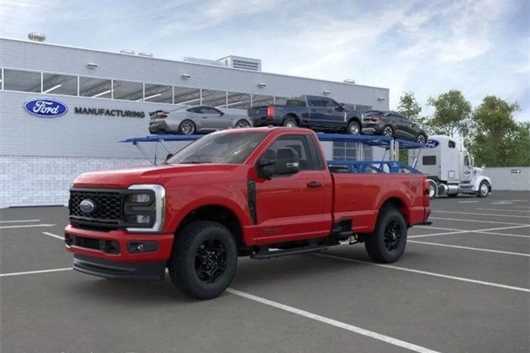 2025 Ford F-350 photo 1