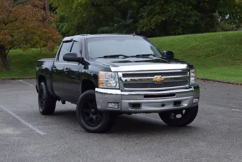 2013 Chevrolet Silverado 1500 LT photo 1