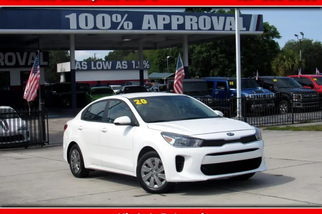 2020 Kia Rio S photo 1