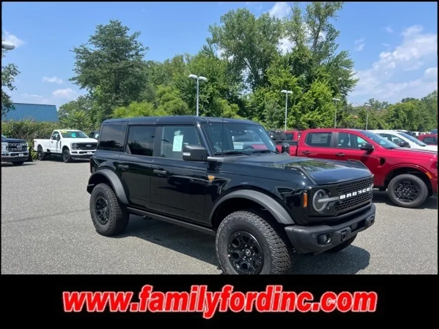 2025 Ford Bronco Badlands photo 1