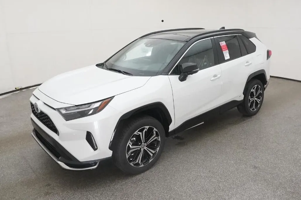 2025 Toyota RAV4 Prime XSE Premium photo 1