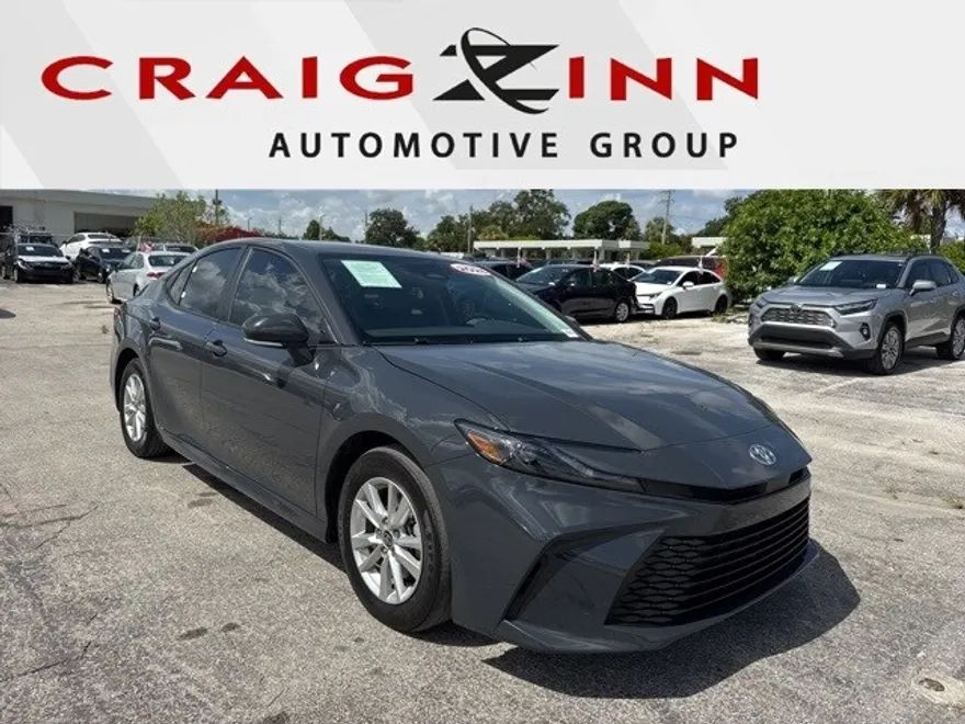 2025 Toyota Camry LE photo 1