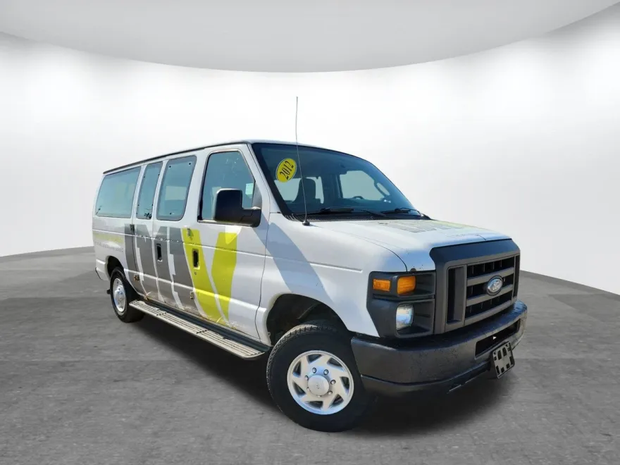 2012 Ford E-350 photo 1
