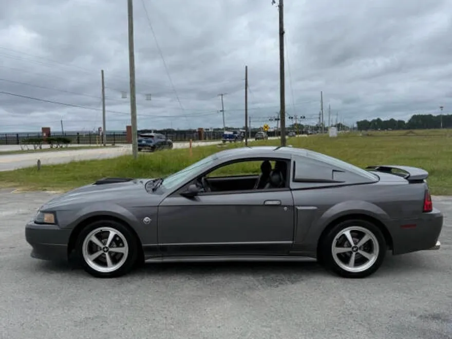 2004 Ford Mustang Mach 1 Premium photo 1