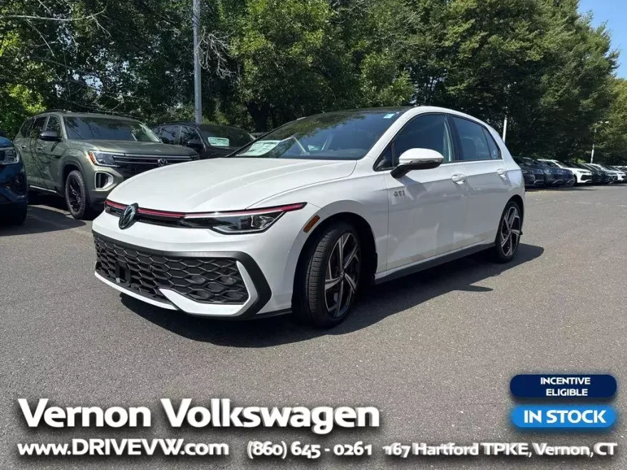 2025 Volkswagen Golf GTI SE photo 1