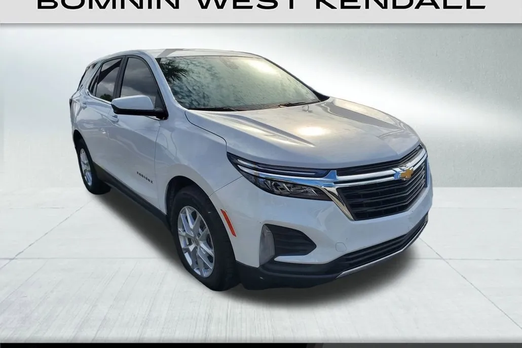 2022 Chevrolet Equinox LT photo 1