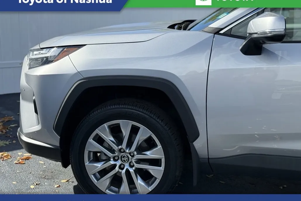 2024 Toyota RAV4 Limited photo 1