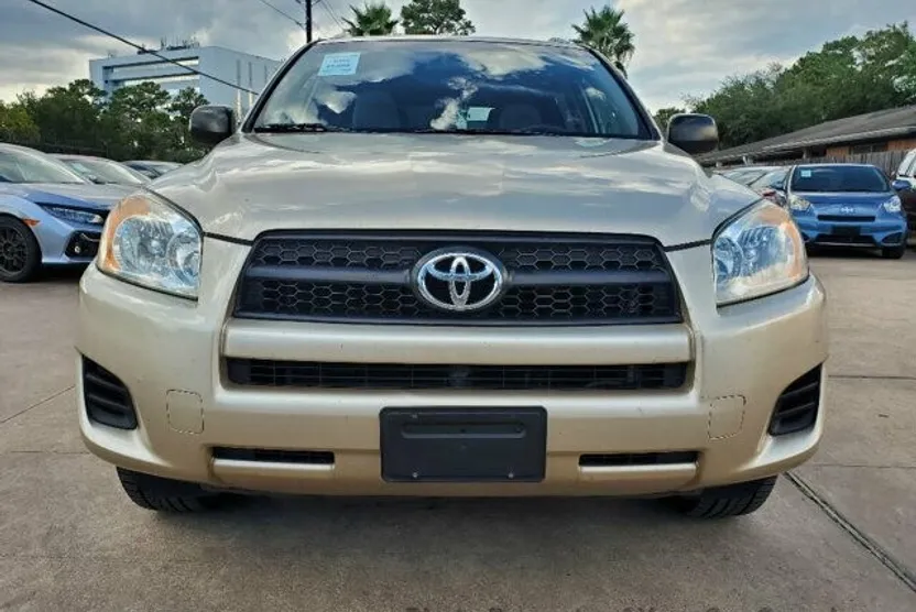 2011 Toyota RAV4 photo 1