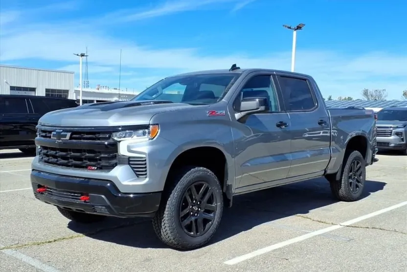 2026 Chevrolet Silverado 1500 LT Trail Boss photo 1