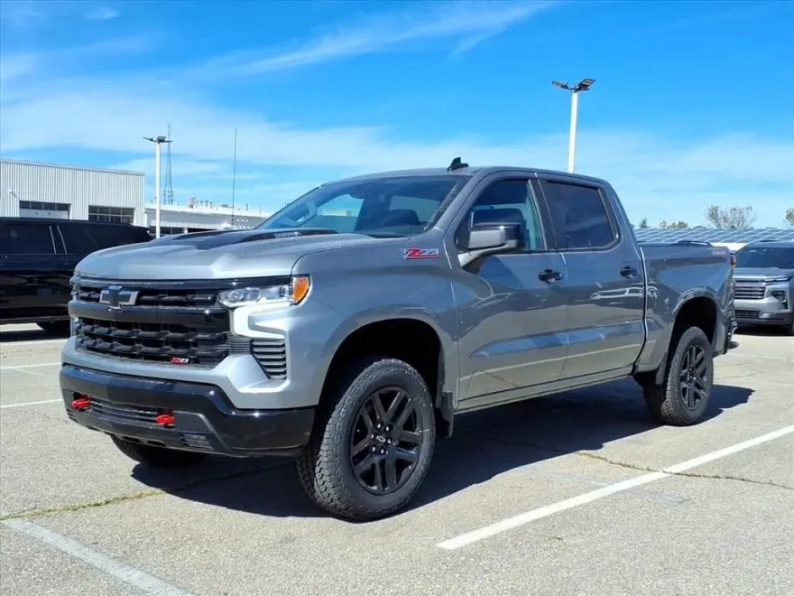 2026 Chevrolet Silverado 1500 LT Trail Boss photo 1