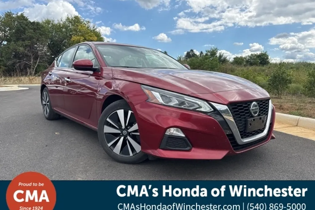 2022 Nissan Altima 2.5 SV photo 1