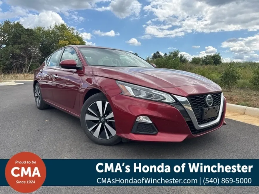 2022 Nissan Altima 2.5 SV photo 1