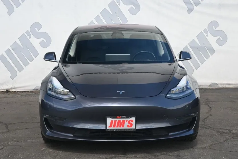 2018 Tesla Model 3 Long Range photo 1