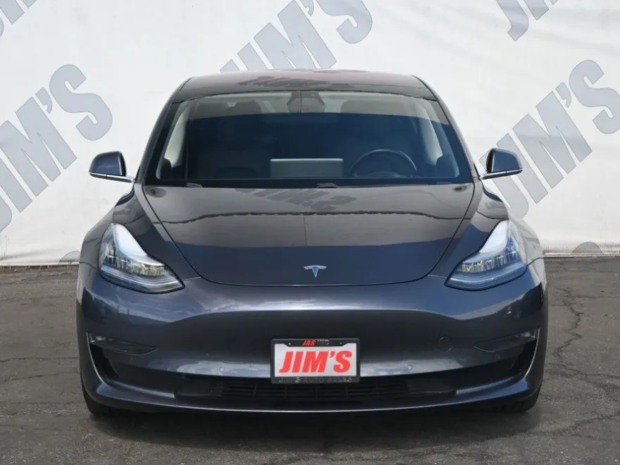 2018 Tesla Model 3 Long Range photo 1