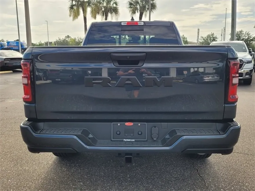 2025 Ram 1500 Tradesman photo 1