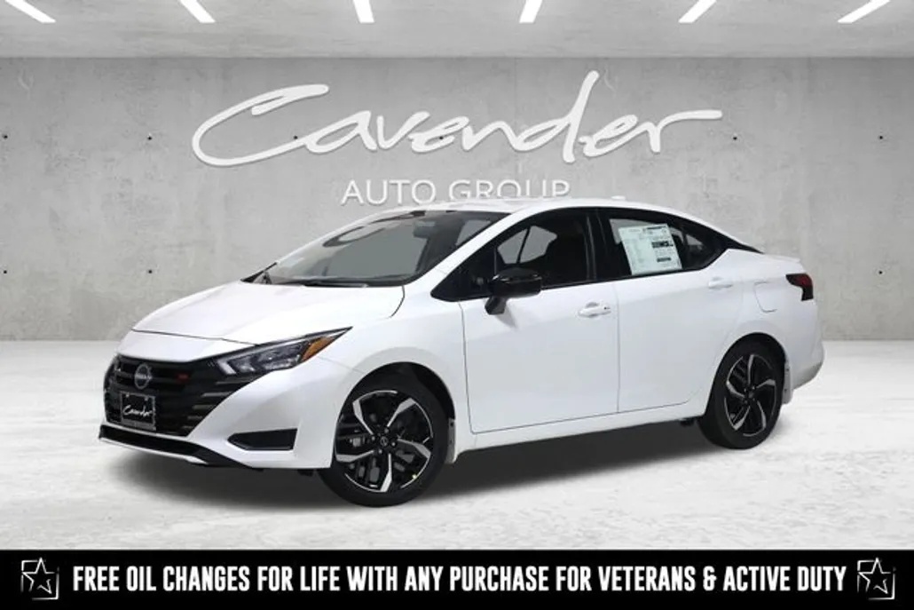 2025 Nissan Versa SR photo 1