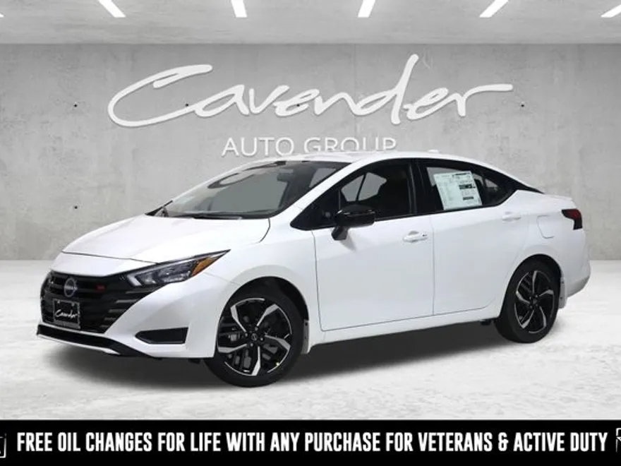 2025 Nissan Versa SR photo 1