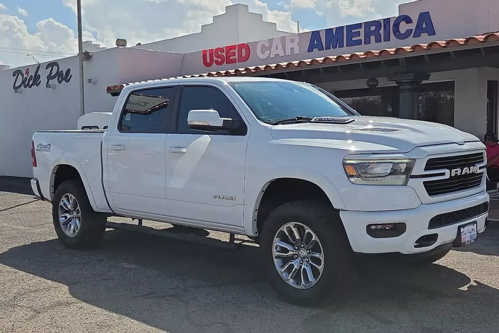 2022 Ram 1500 Laramie photo 1