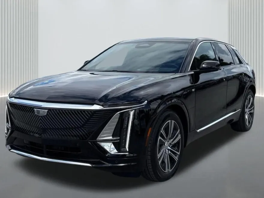 2025 Cadillac Lyriq Luxury photo 1