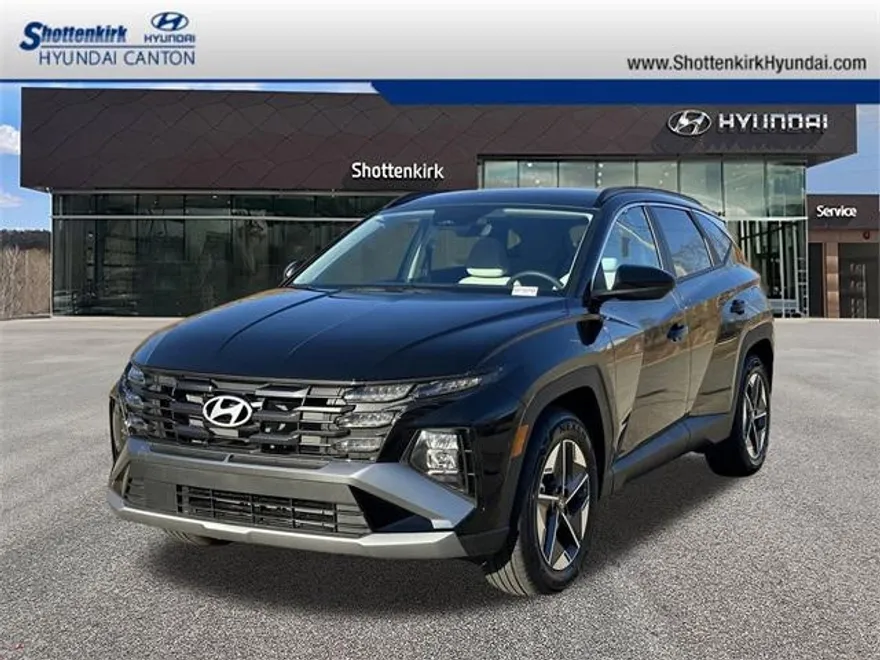 2025 Hyundai Tucson SEL photo 1