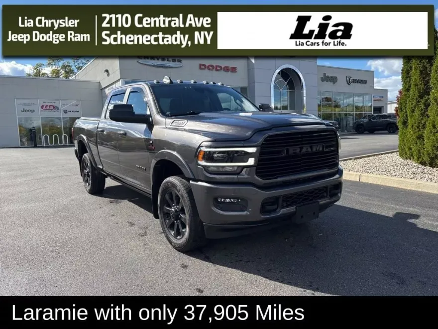 2022 Ram 2500 Laramie photo 1
