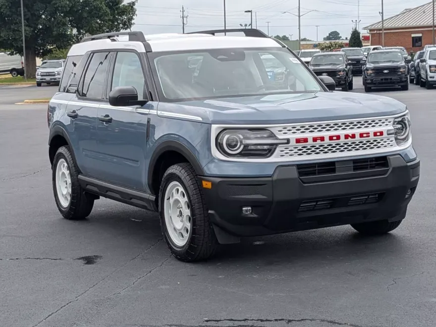2025 Ford Bronco Sport Heritage photo 1