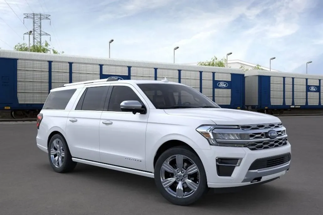2024 Ford Expedition MAX Platinum photo 1