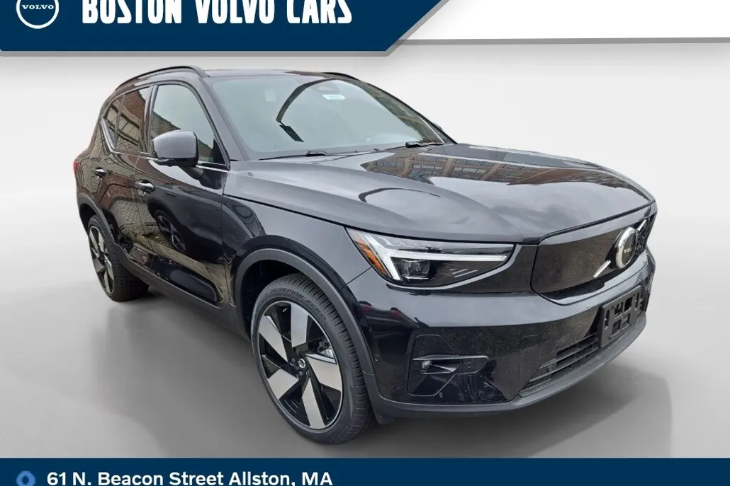2024 Volvo XC40 Recharge Plus photo 1